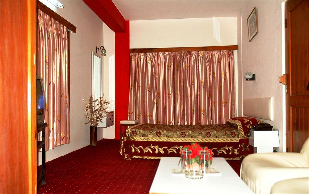 Hotel Vintage Manāli Extérieur photo