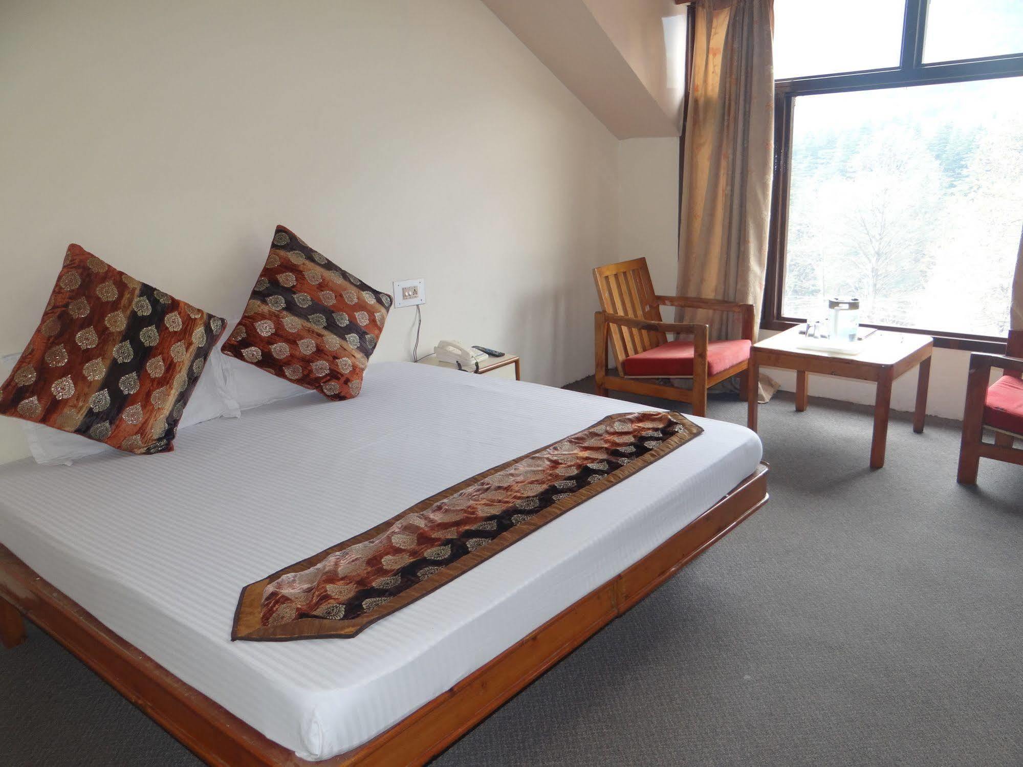 Hotel Vintage Manāli Extérieur photo