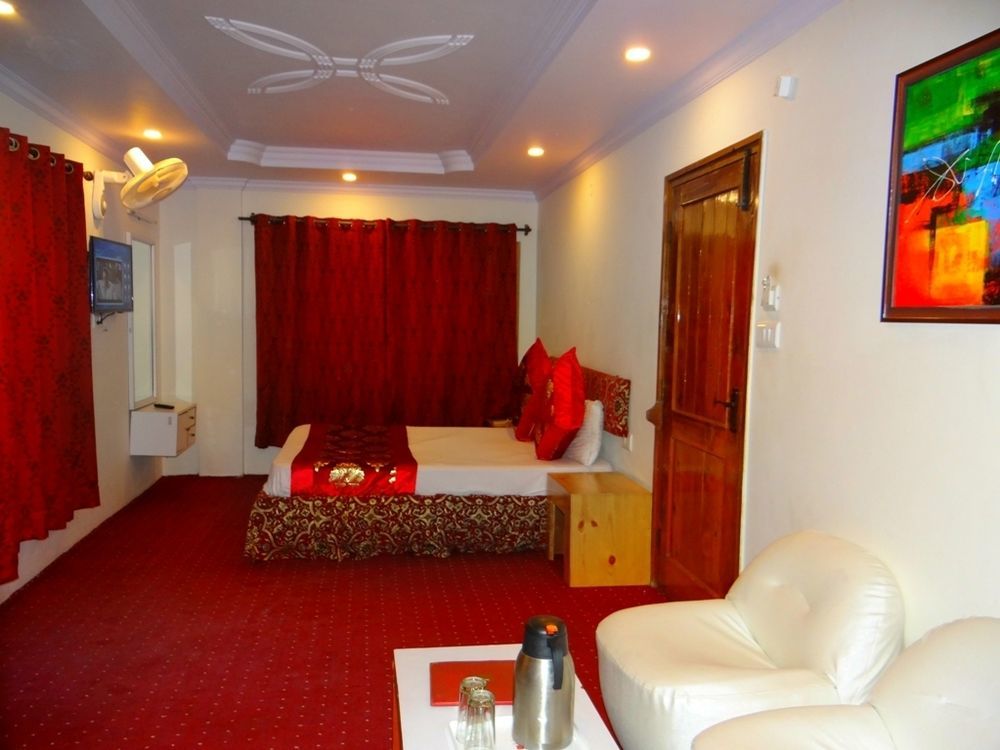 Hotel Vintage Manāli Extérieur photo