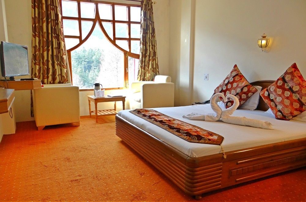 Hotel Vintage Manāli Extérieur photo